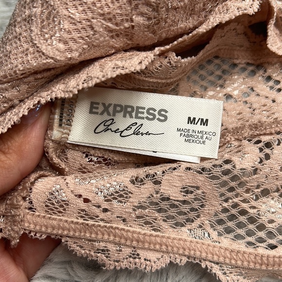 Nude lace bralette - Picture 6 of 6